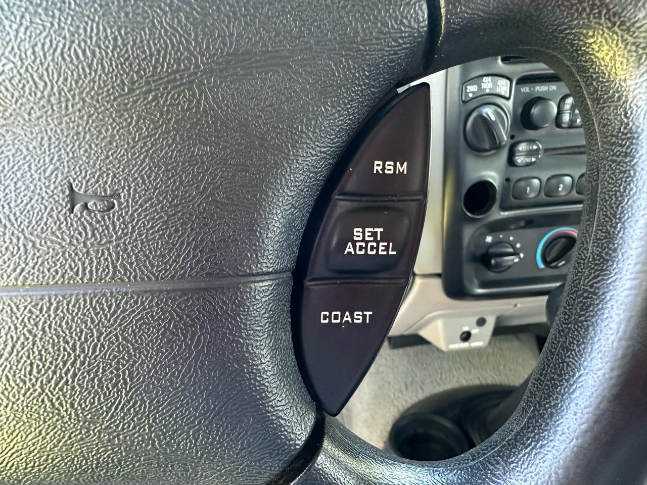 Ford Ranger 2dr Supercab 126" WB XLT 4WD 1998