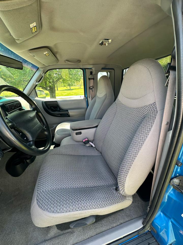 Ford Ranger 2dr Supercab 126" WB XLT 4WD 1998