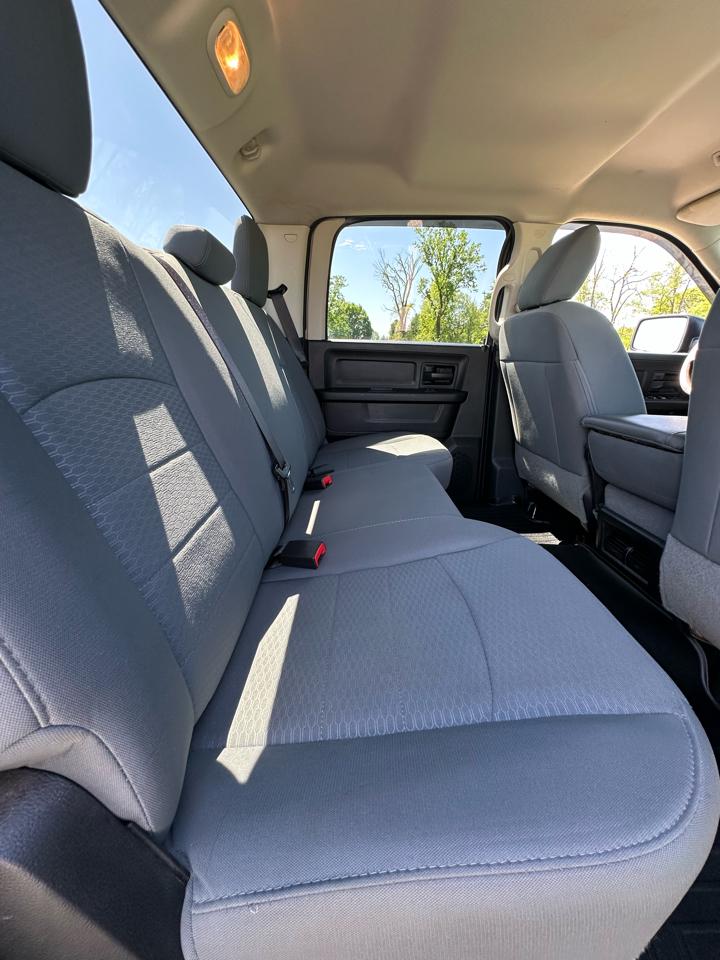 RAM 1500 Express 4x4 Crew Cab 5'7" Box 2018