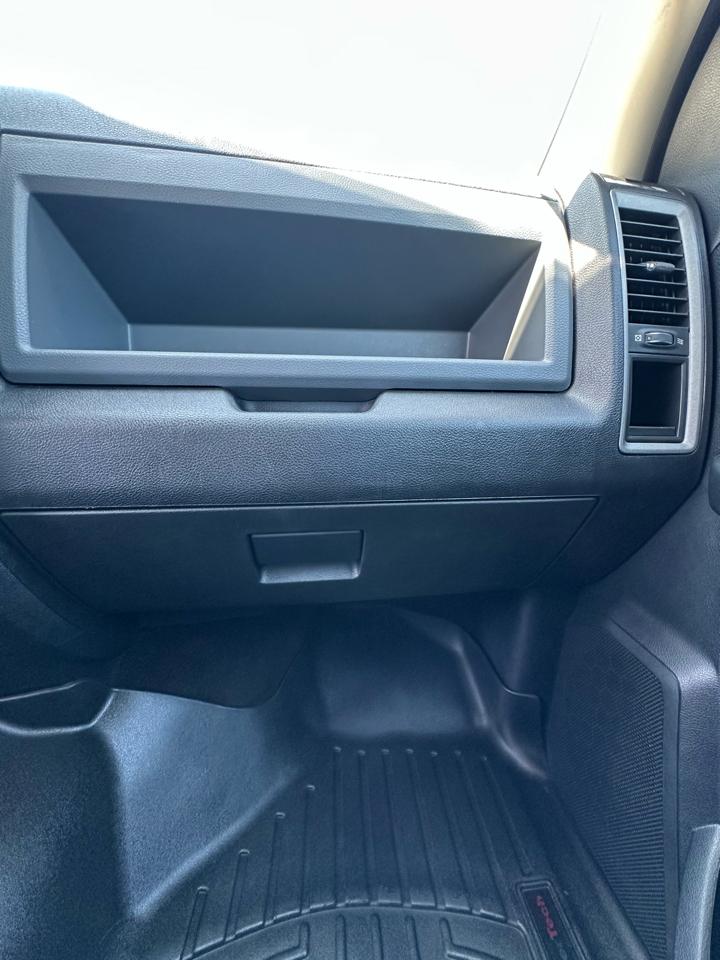 RAM 1500 Express 4x4 Crew Cab 5'7" Box 2018