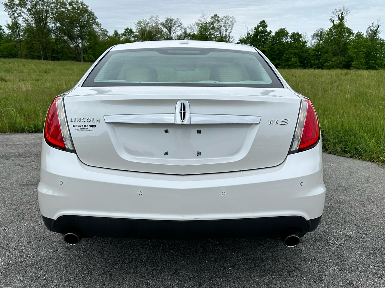 Lincoln MKS 4dr Sdn 3.7L FWD 2010