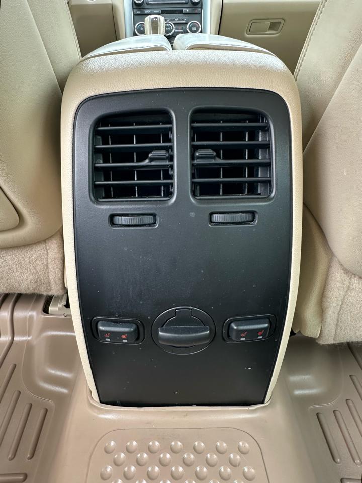 Lincoln MKS 4dr Sdn 3.7L FWD 2010