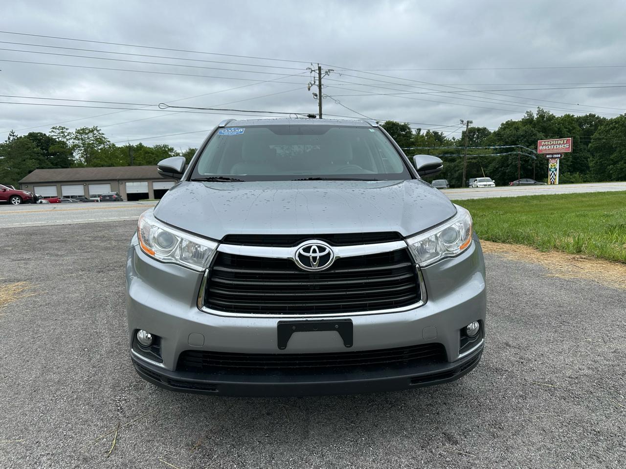 Toyota Highlander AWD 4dr V6 XLE (Natl) 2014