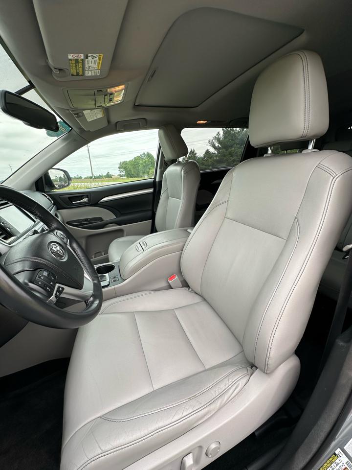 Toyota Highlander AWD 4dr V6 XLE (Natl) 2014