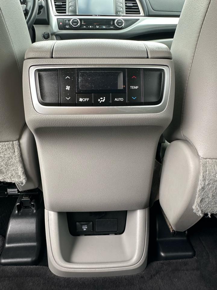 Toyota Highlander AWD 4dr V6 XLE (Natl) 2014