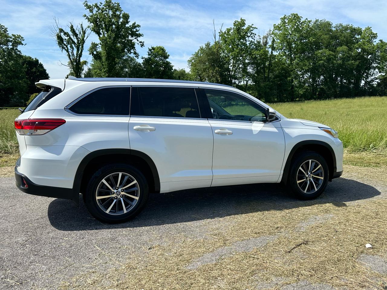 Toyota Highlander XLE V6 AWD (Natl) 2018