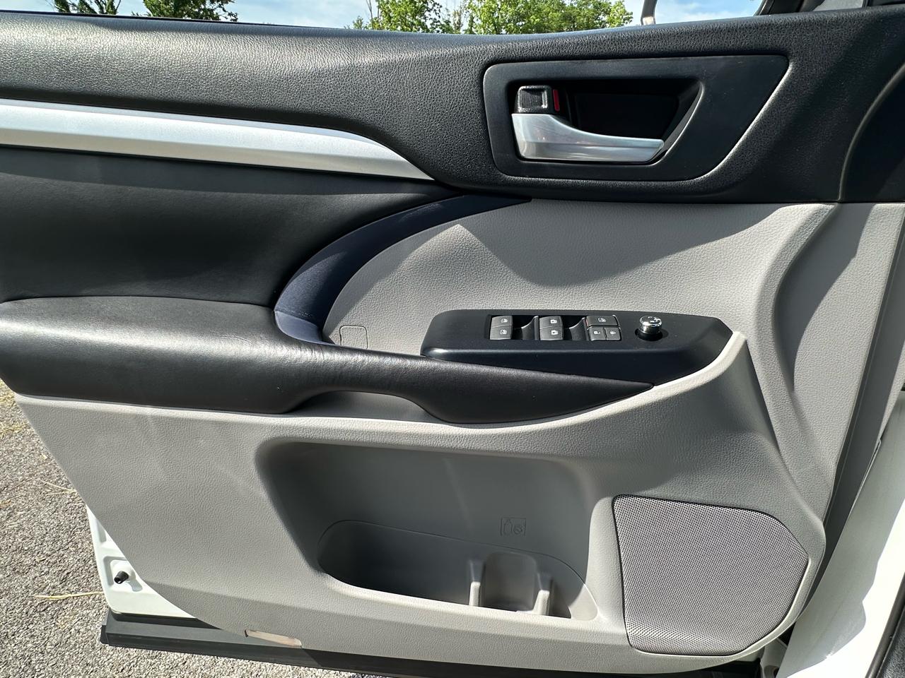 Toyota Highlander XLE V6 AWD (Natl) 2018