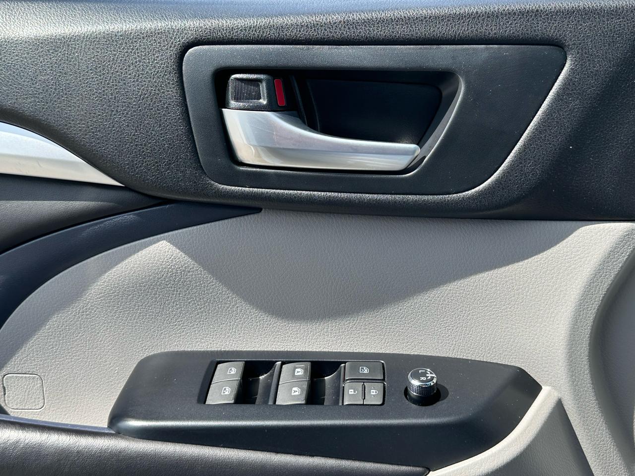 Toyota Highlander XLE V6 AWD (Natl) 2018