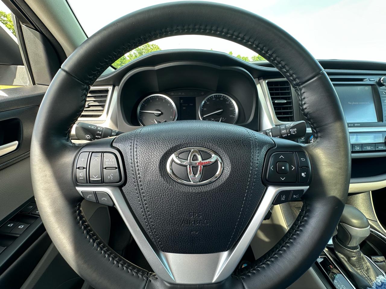 Toyota Highlander XLE V6 AWD (Natl) 2018