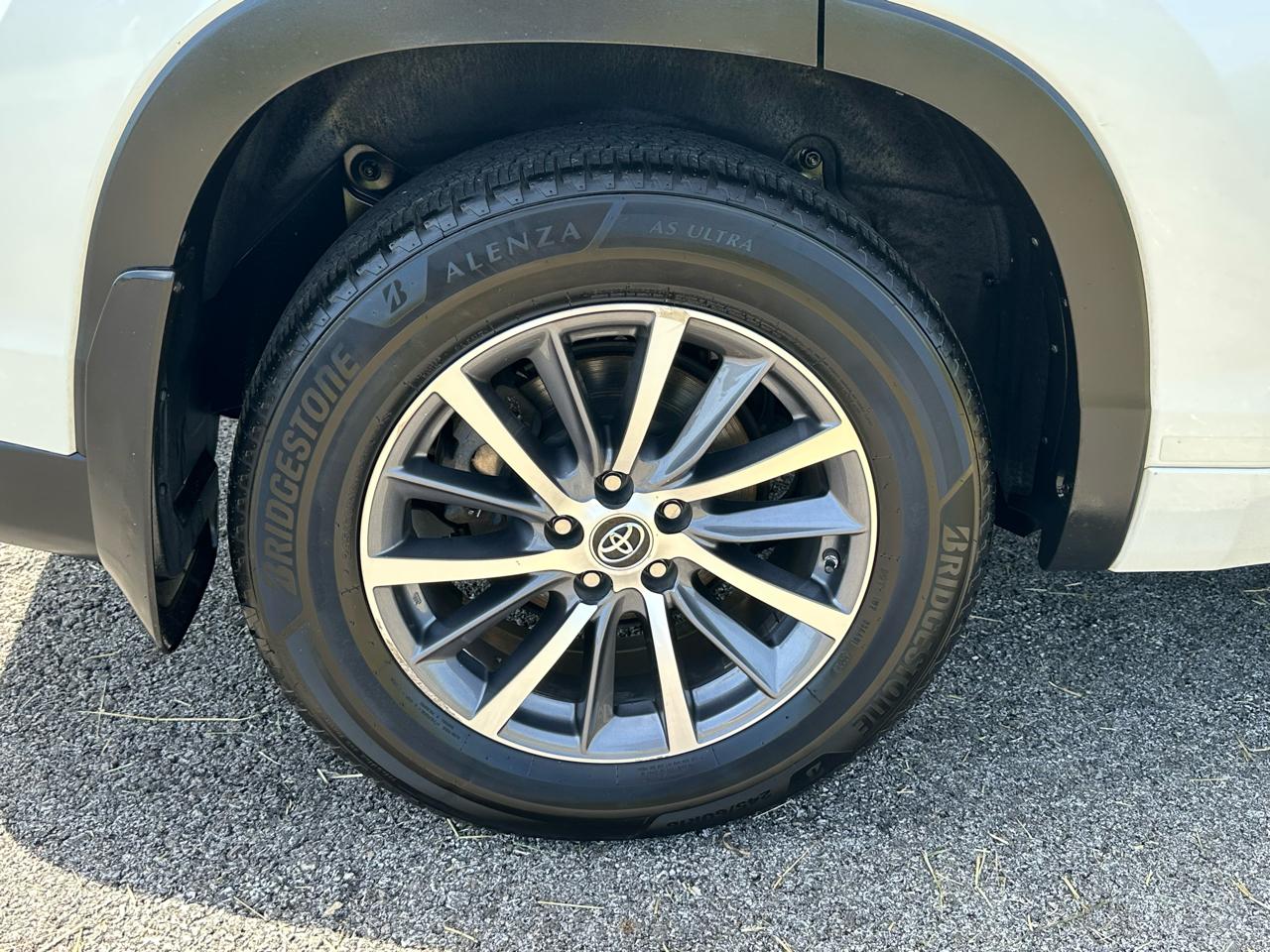 Toyota Highlander XLE V6 AWD (Natl) 2018