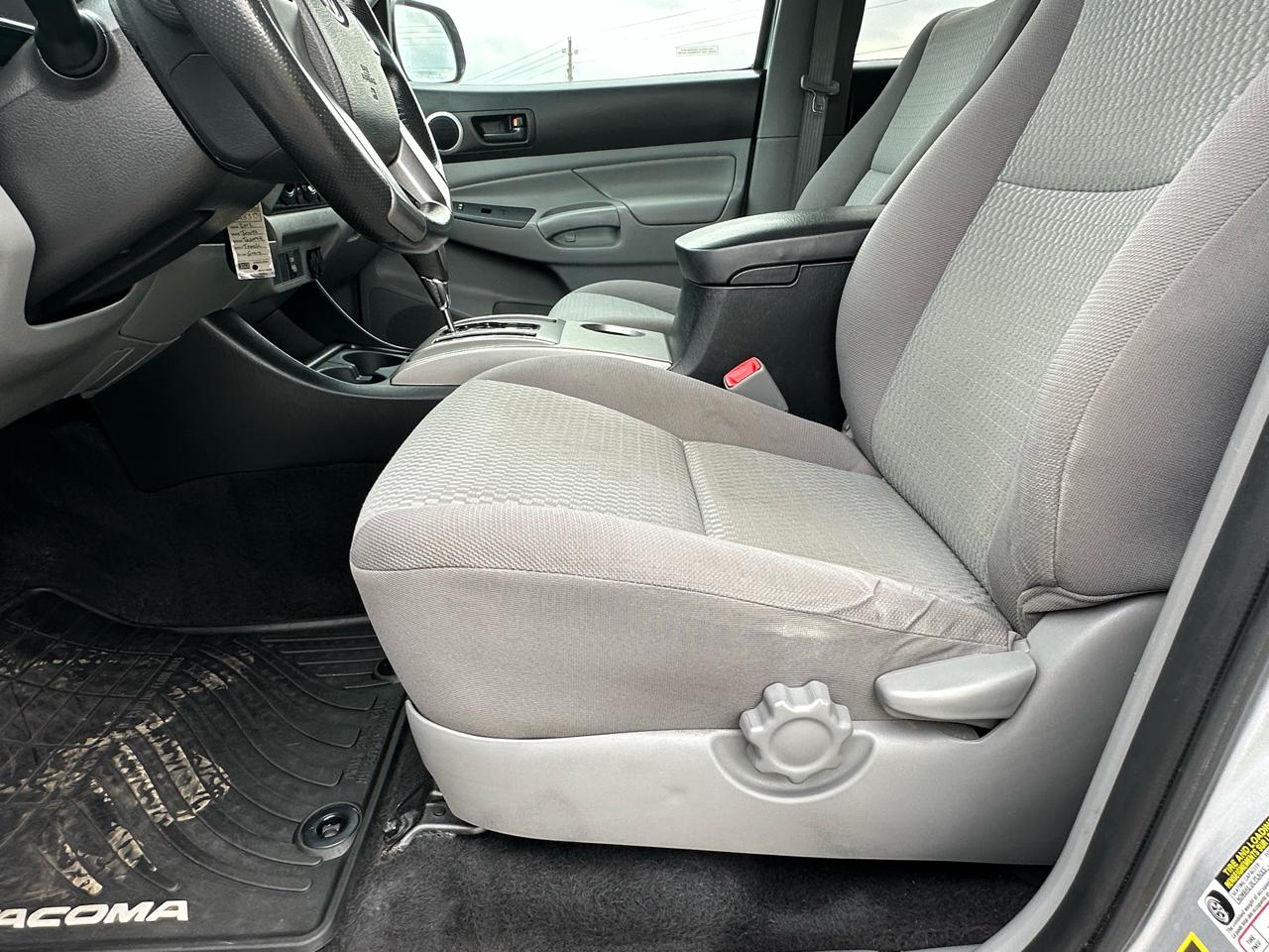 Toyota Tacoma 4WD Double Cab V6 MT (Natl) 2012