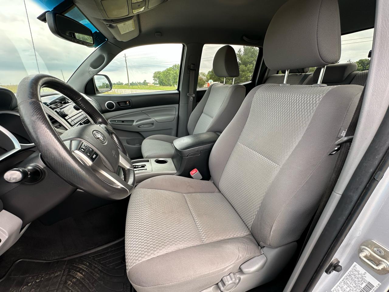 Toyota Tacoma 4WD Double Cab V6 MT (Natl) 2012
