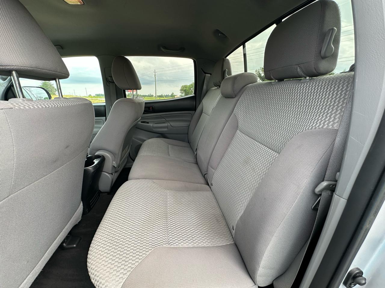 Toyota Tacoma 4WD Double Cab V6 MT (Natl) 2012