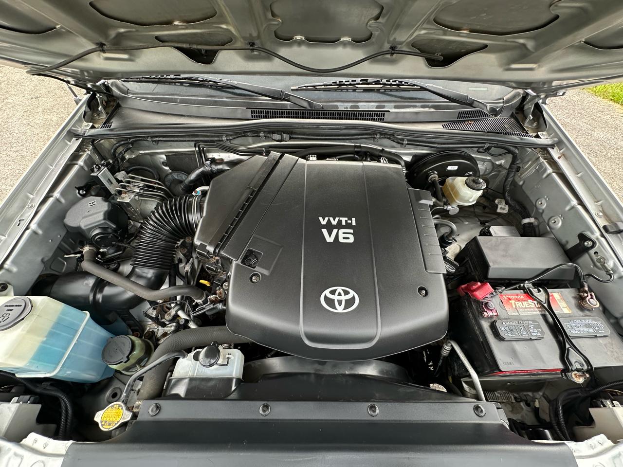 Toyota Tacoma 4WD Double Cab V6 MT (Natl) 2012