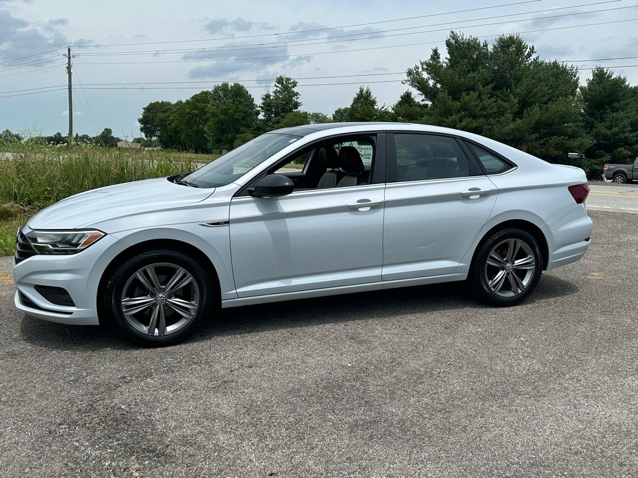Volkswagen Jetta R-Line Auto w/SULEV 2019
