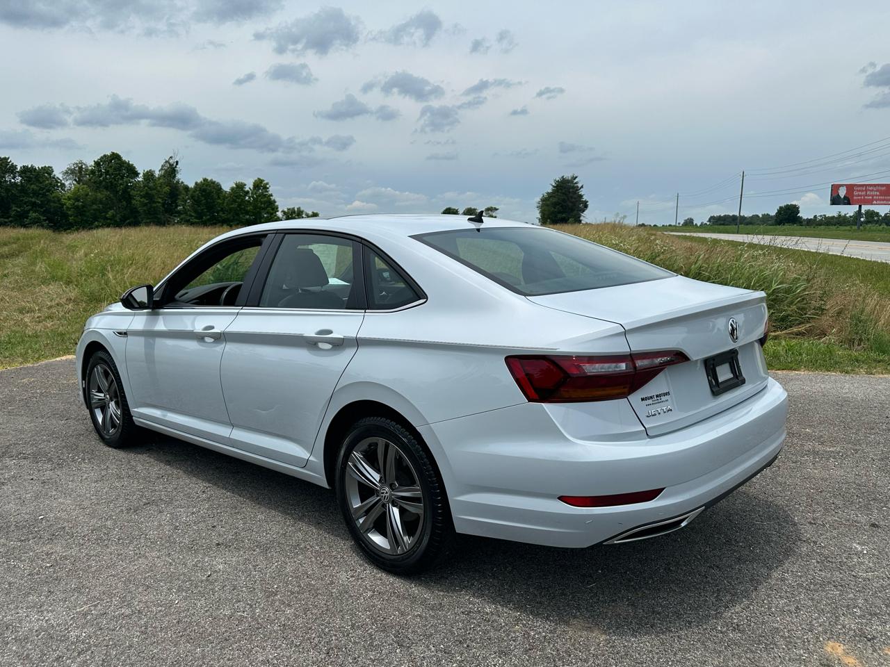 Volkswagen Jetta R-Line Auto w/SULEV 2019