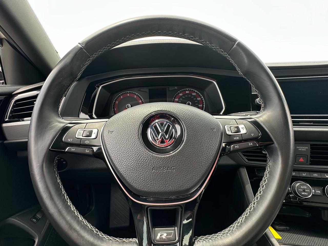 Volkswagen Jetta R-Line Auto w/SULEV 2019