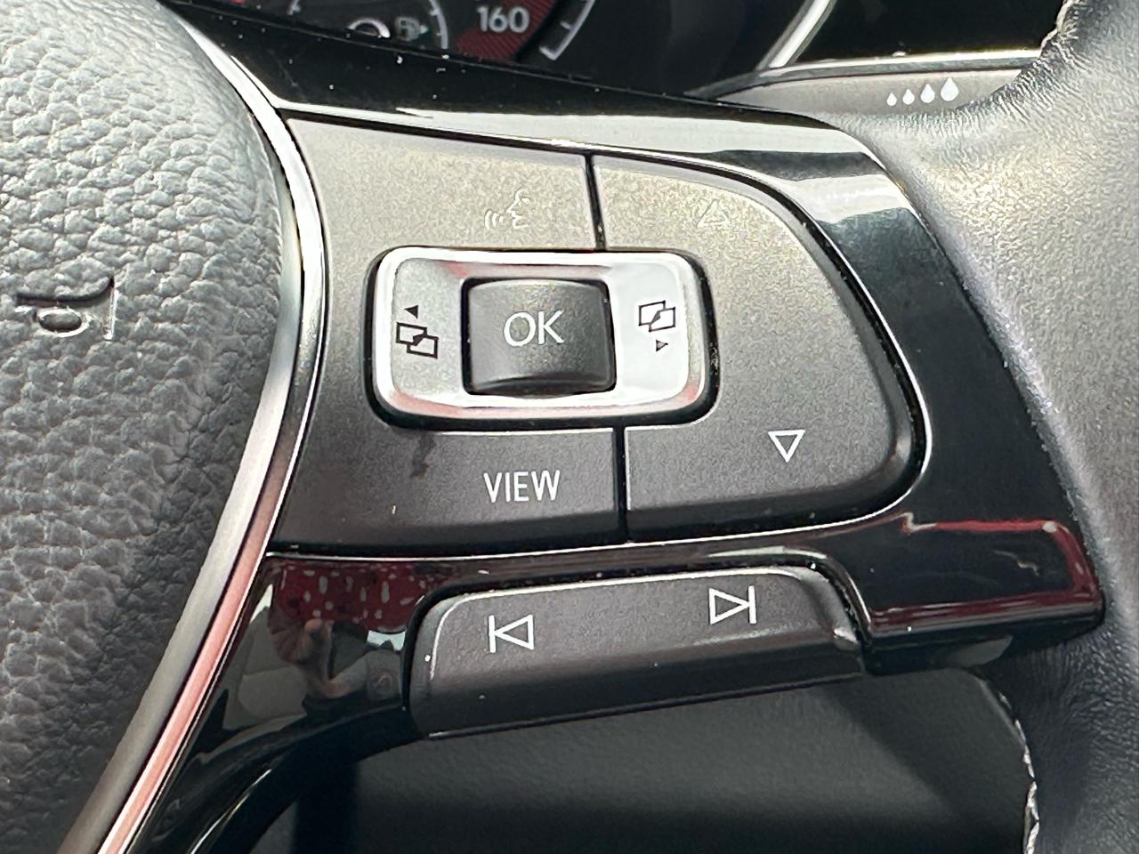 Volkswagen Jetta R-Line Auto w/SULEV 2019