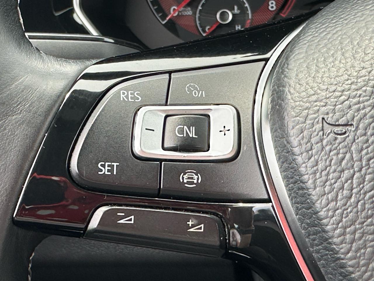 Volkswagen Jetta R-Line Auto w/SULEV 2019