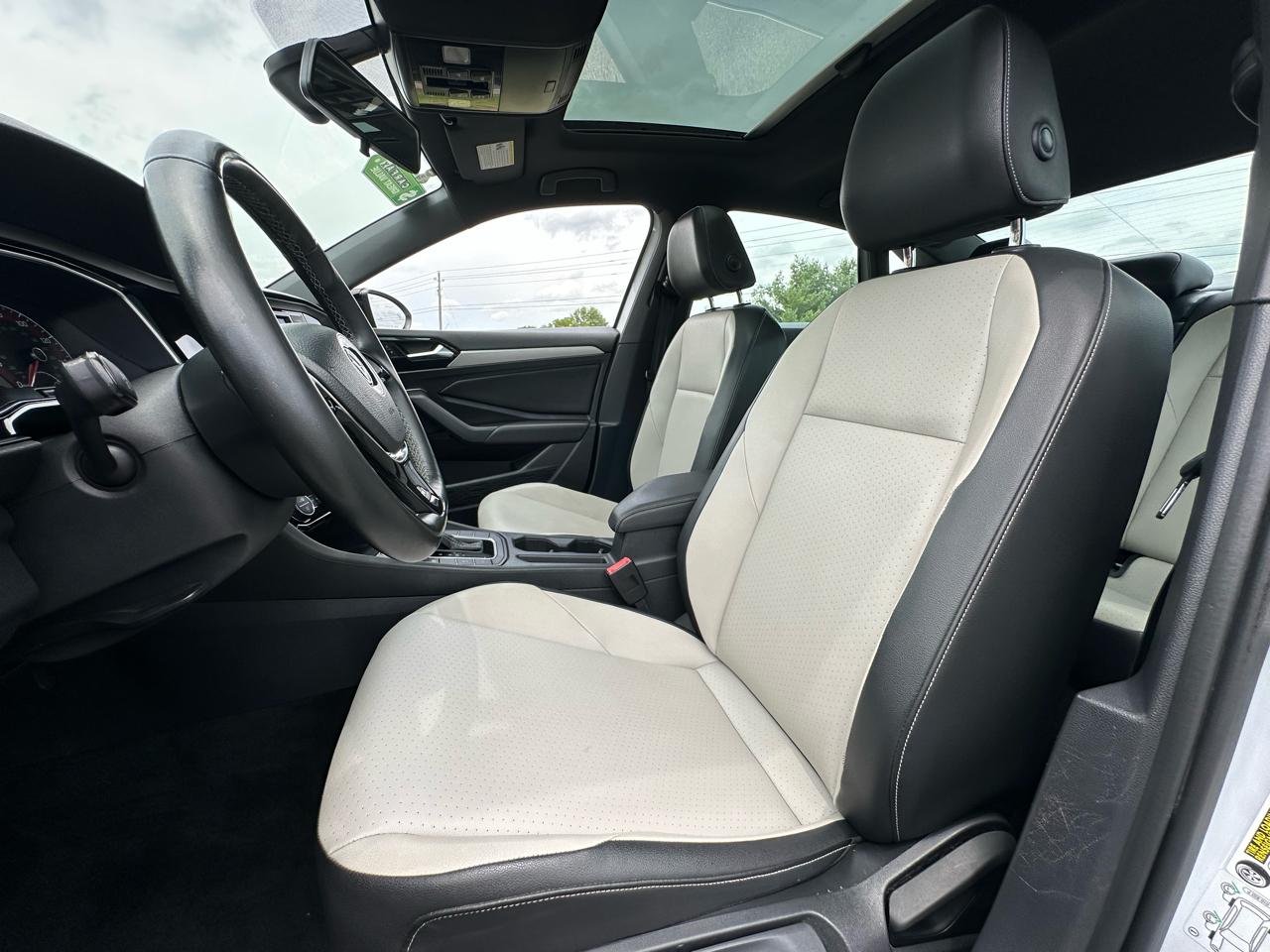 Volkswagen Jetta R-Line Auto w/SULEV 2019