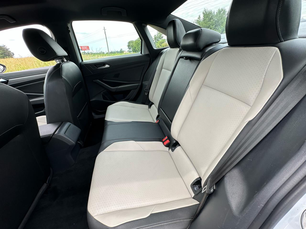 Volkswagen Jetta R-Line Auto w/SULEV 2019
