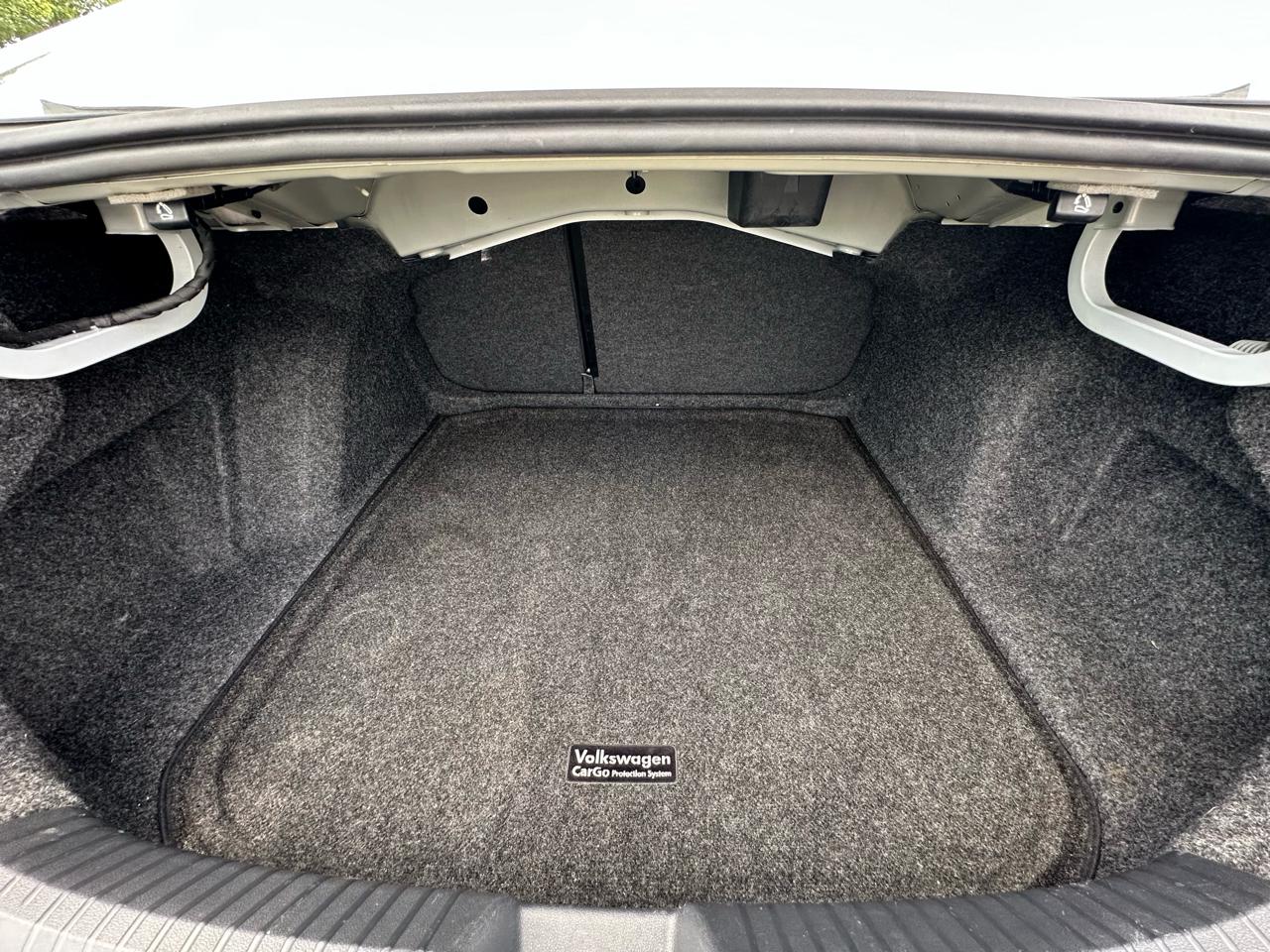 Volkswagen Jetta R-Line Auto w/SULEV 2019