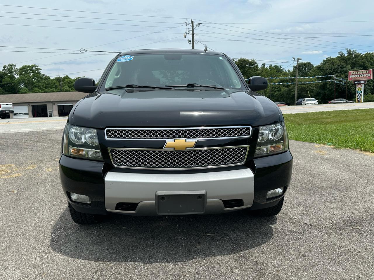 Chevrolet Tahoe 4WD 4dr 1500 LT 2012