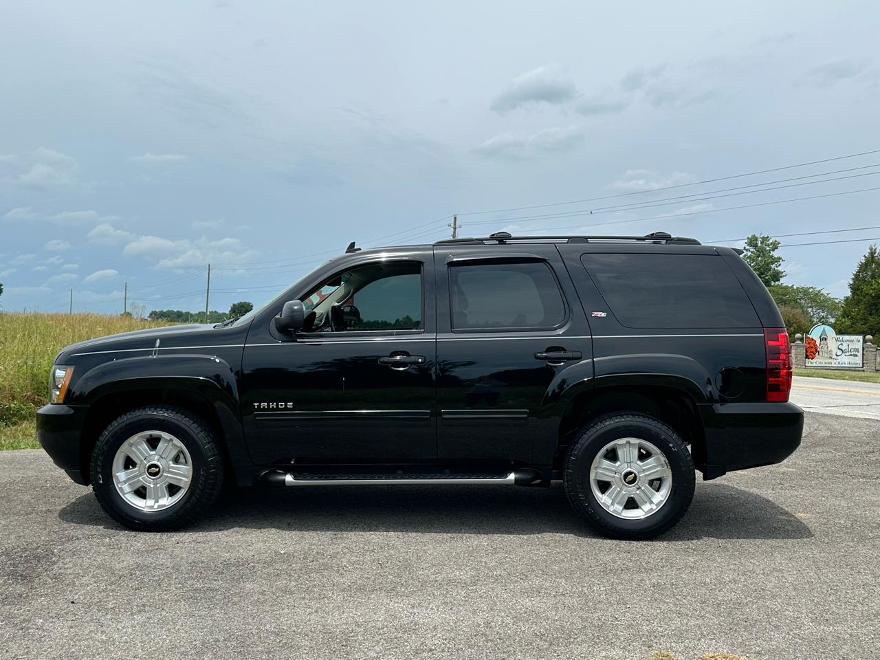Chevrolet Tahoe 4WD 4dr 1500 LT 2012