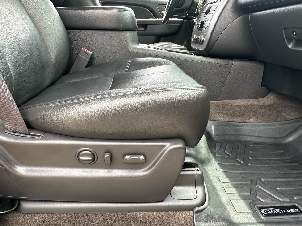 Chevrolet Tahoe 4WD 4dr 1500 LT 2012