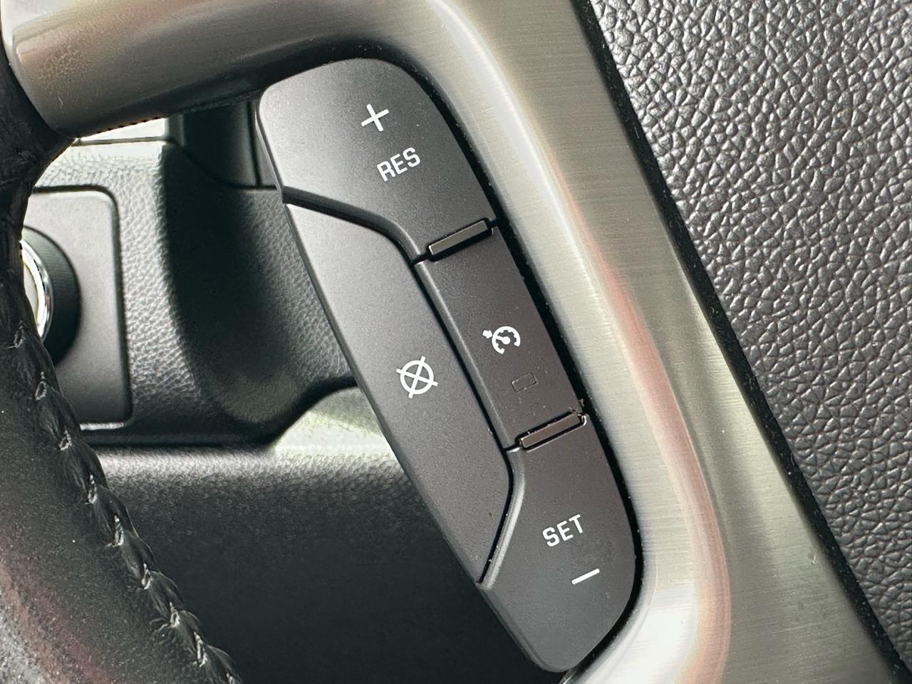 Chevrolet Tahoe 4WD 4dr 1500 LT 2012
