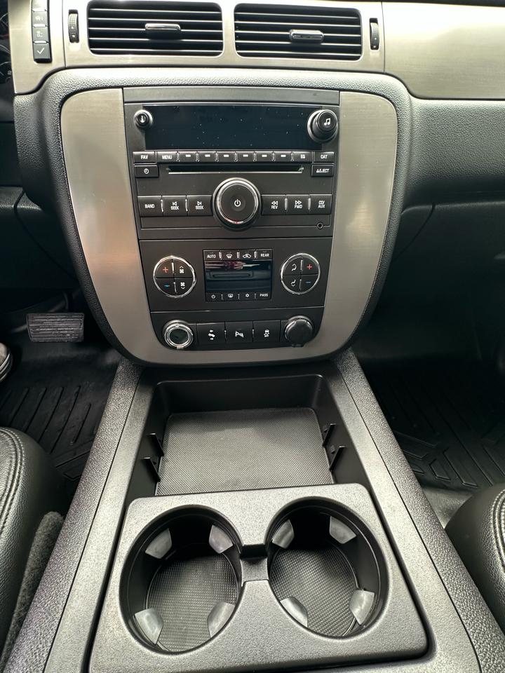 Chevrolet Tahoe 4WD 4dr 1500 LT 2012