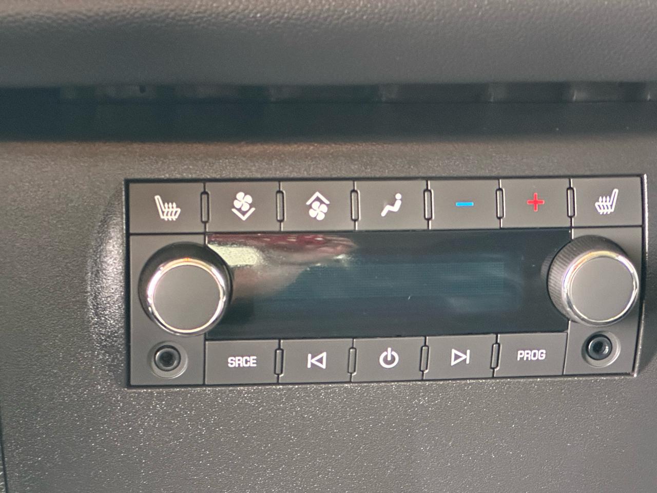 Chevrolet Tahoe 4WD 4dr 1500 LT 2012