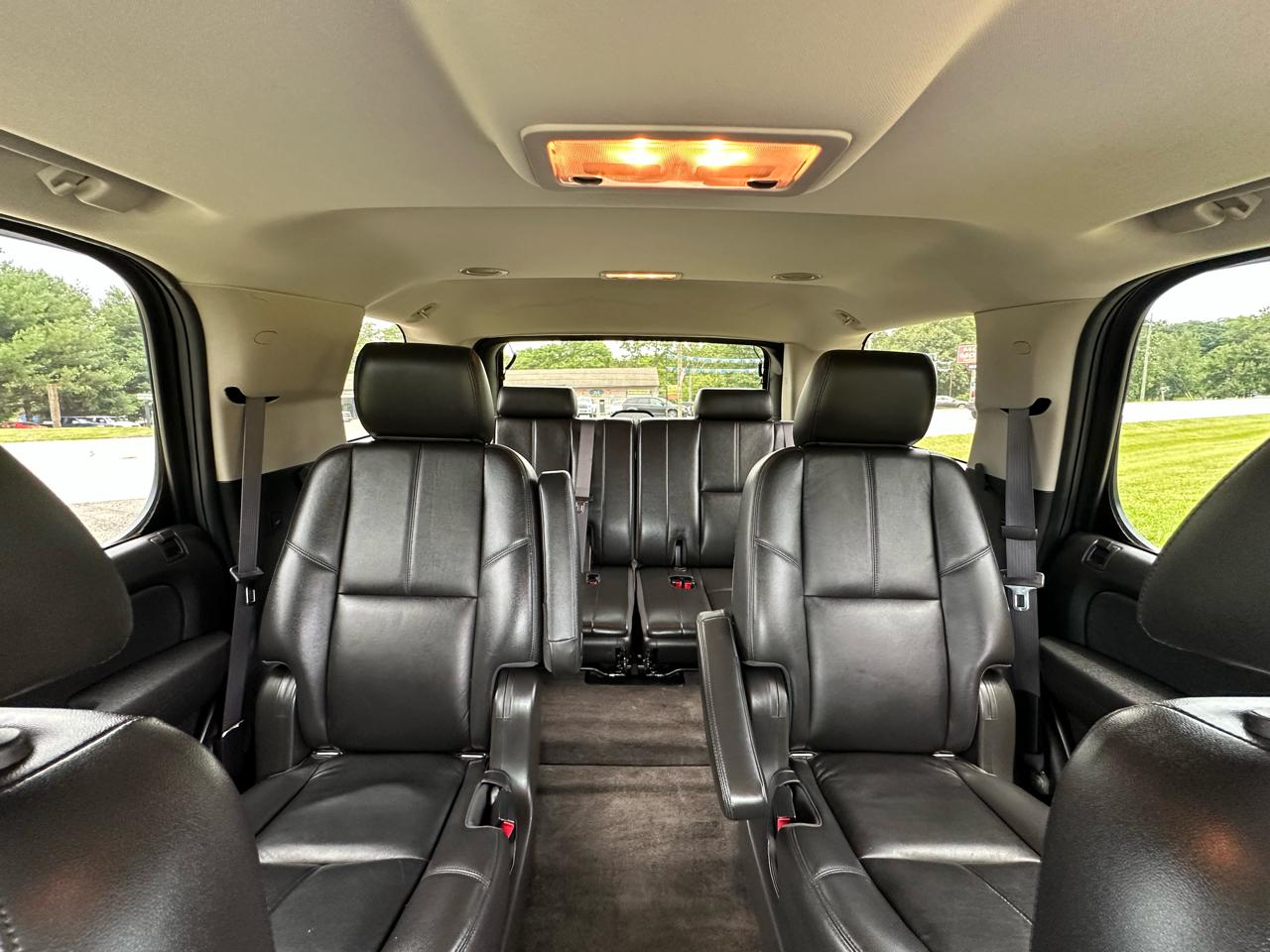 Chevrolet Tahoe 4WD 4dr 1500 LT 2012