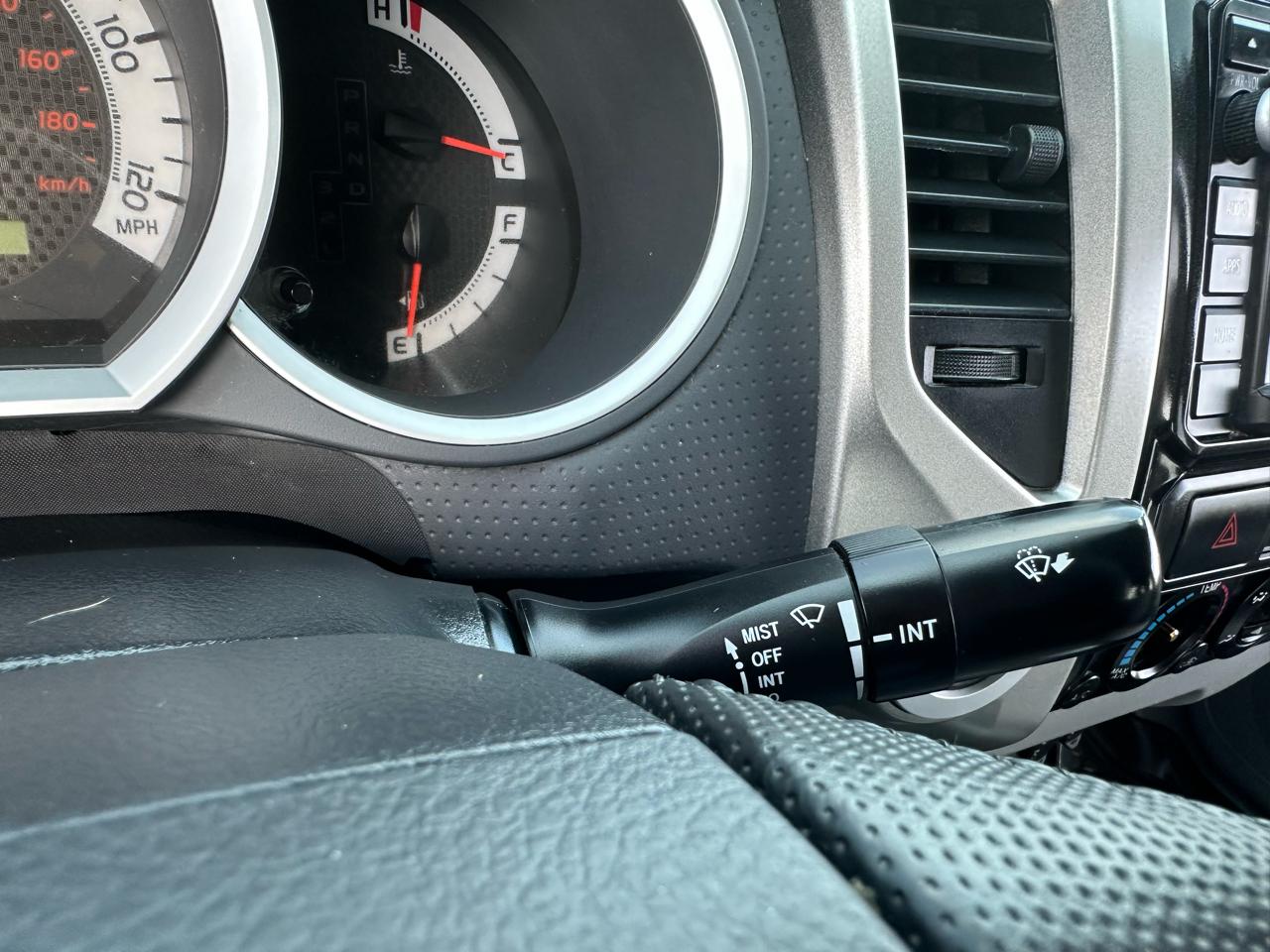 Toyota Tacoma 4WD Access Cab I4 MT (Natl) 2014