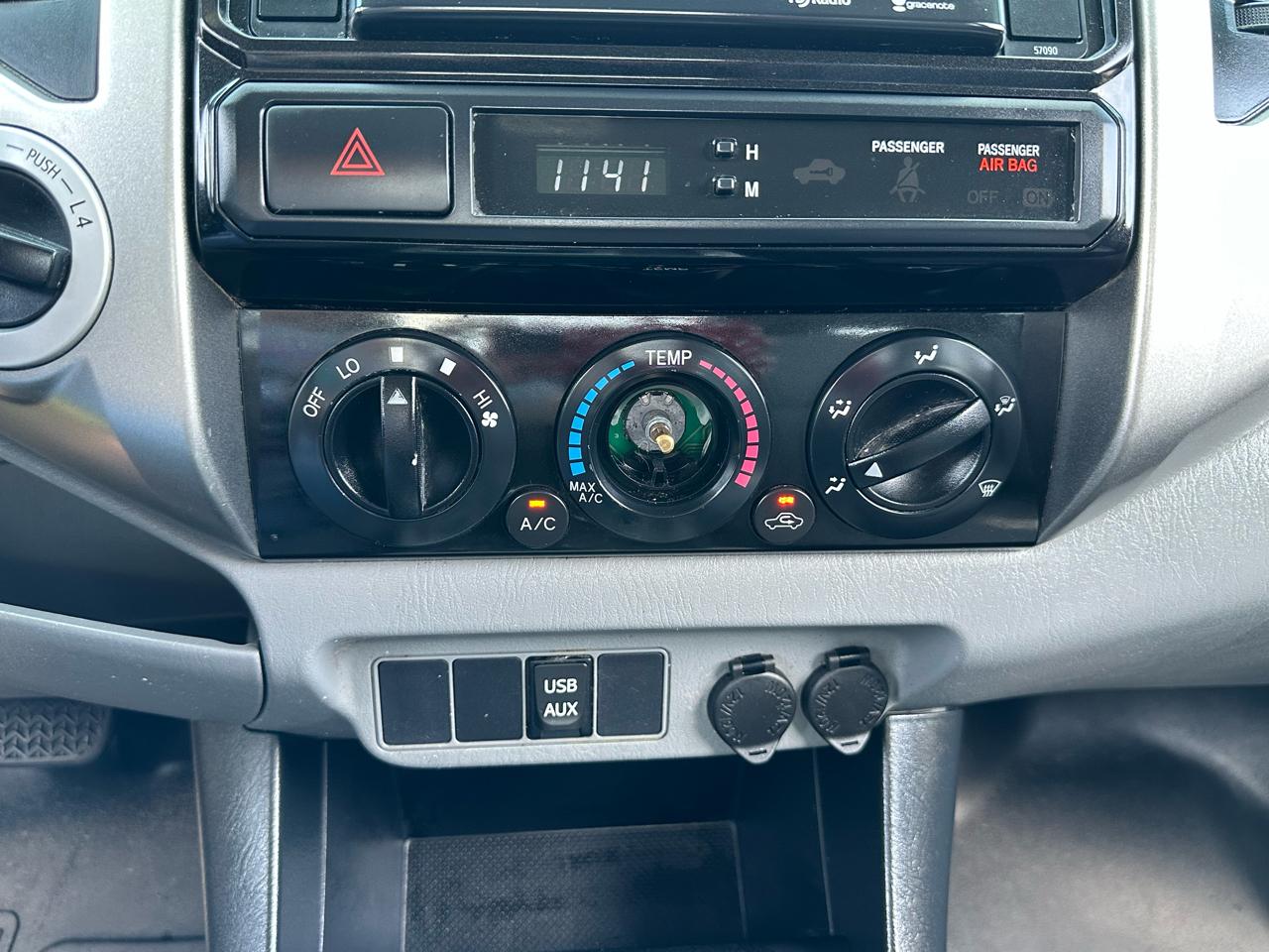 Toyota Tacoma 4WD Access Cab I4 MT (Natl) 2014