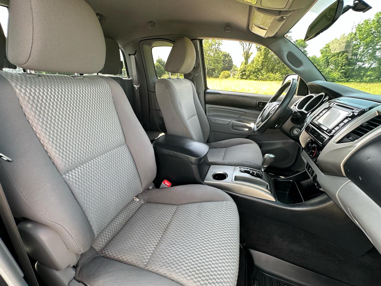 Toyota Tacoma 4WD Access Cab I4 MT (Natl) 2014