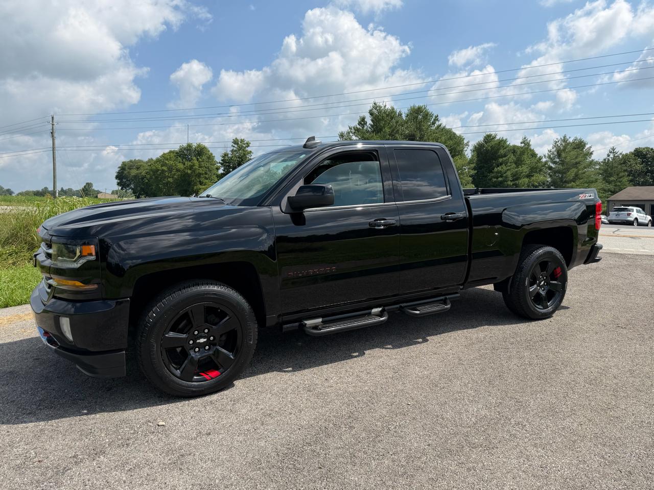 Chevrolet Silverado 1500 4WD Double Cab 143.5" LT w/2LT 2017