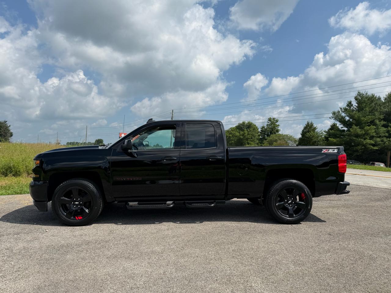 Chevrolet Silverado 1500 4WD Double Cab 143.5" LT w/2LT 2017