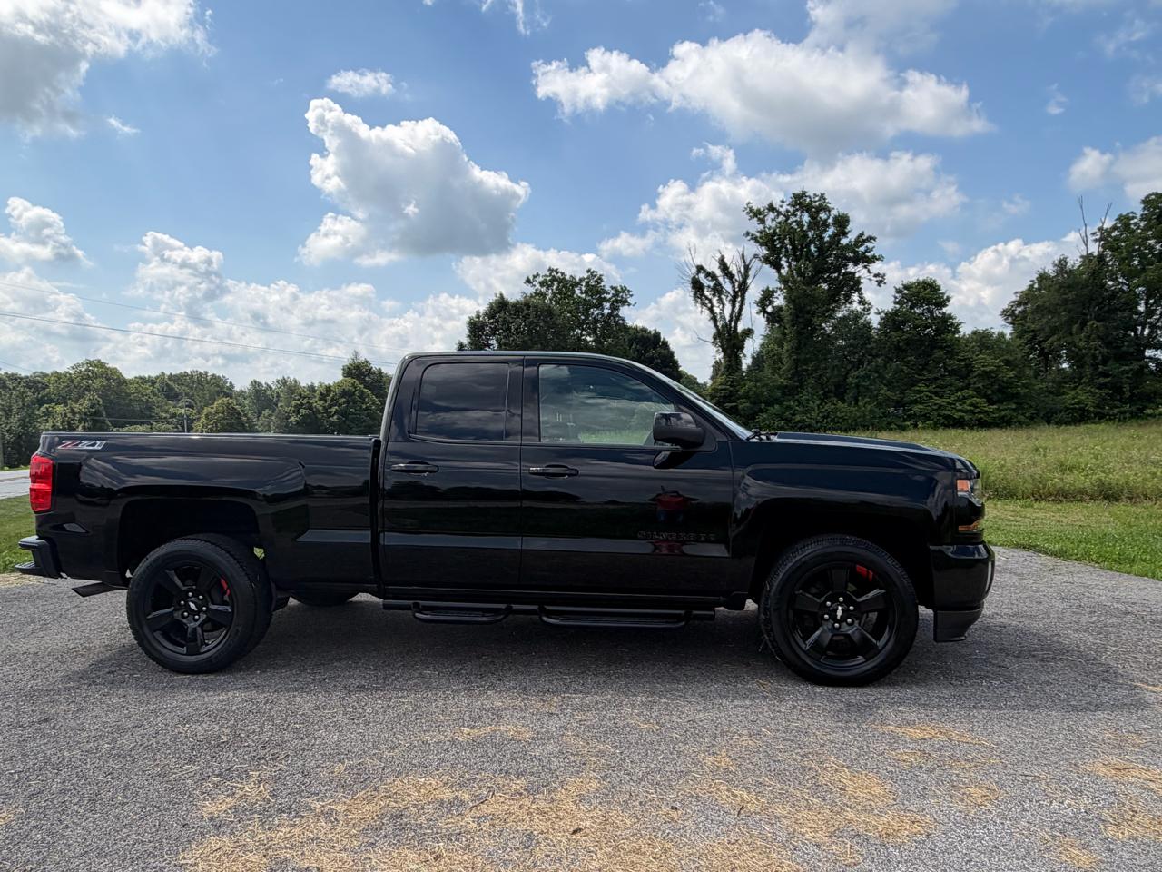 Chevrolet Silverado 1500 4WD Double Cab 143.5" LT w/2LT 2017