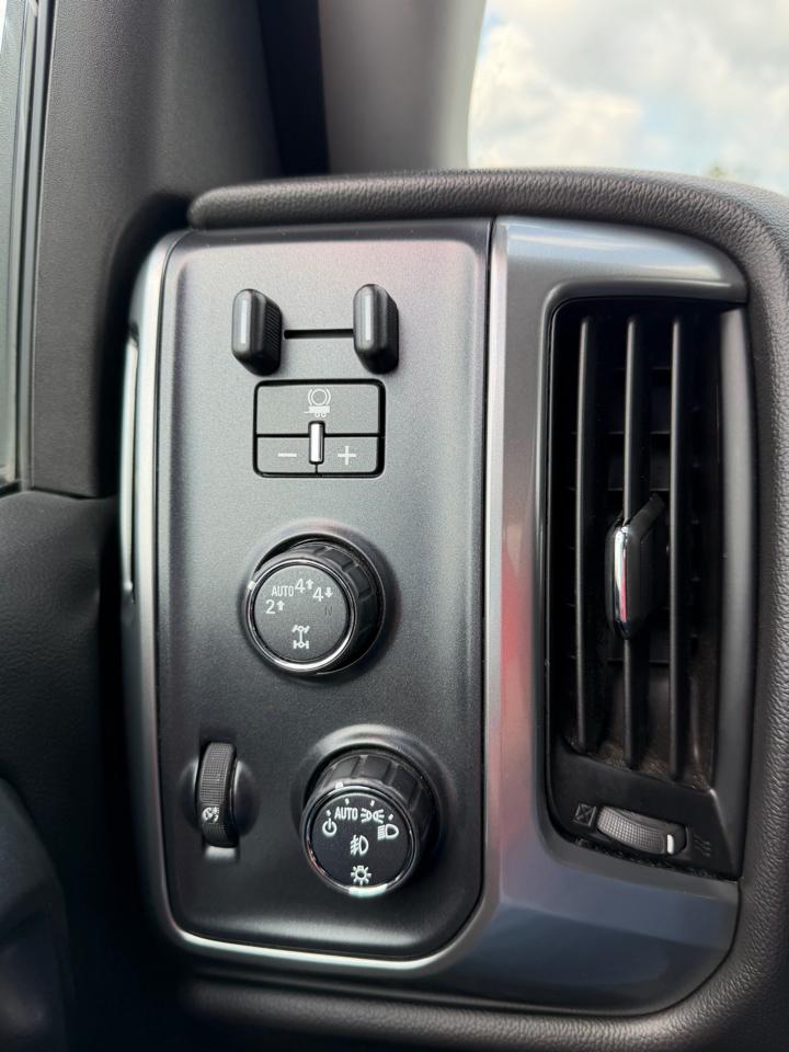 Chevrolet Silverado 1500 4WD Double Cab 143.5" LT w/2LT 2017