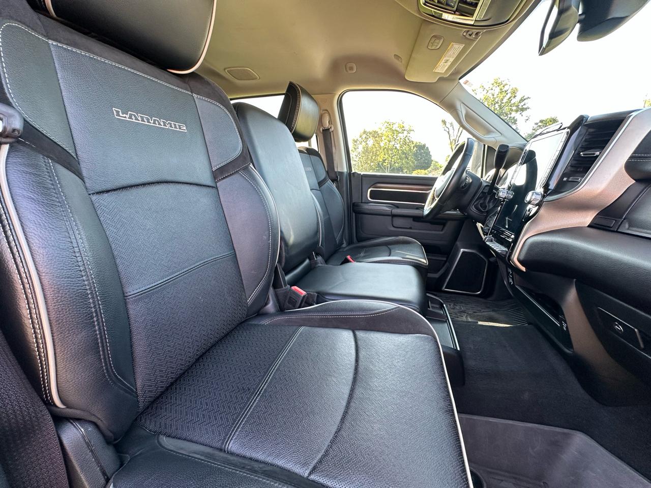 RAM 2500 Laramie 4x4 Crew Cab 6'4" Box 2024