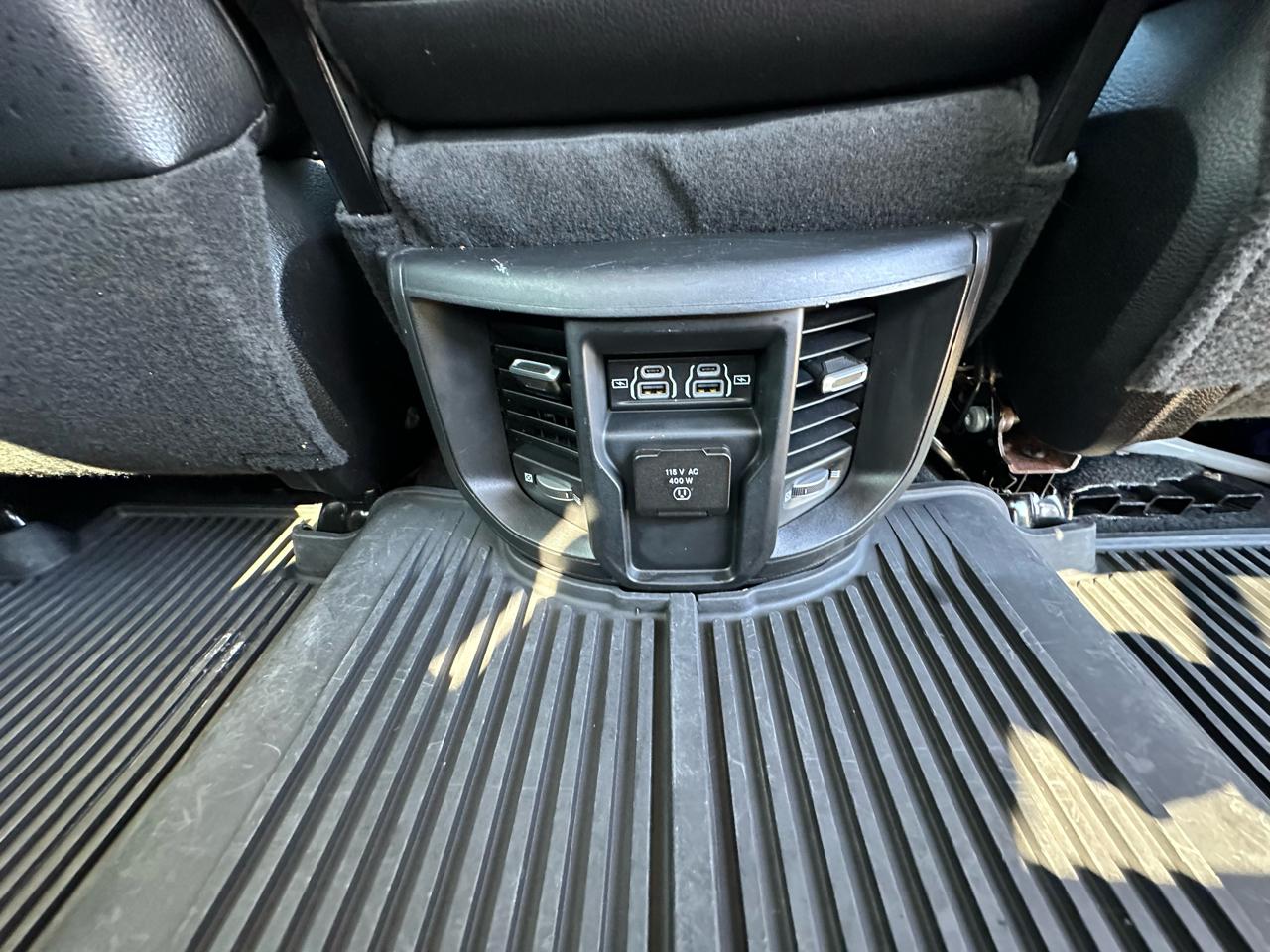 RAM 2500 Laramie 4x4 Crew Cab 6'4" Box 2024