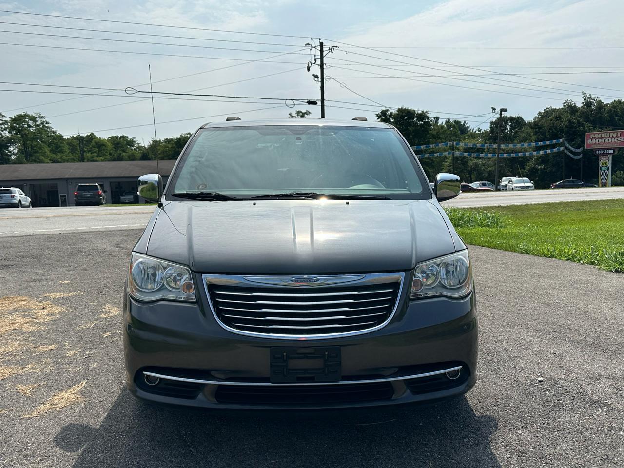 Chrysler Town & Country 4dr Wgn Touring-L 2016