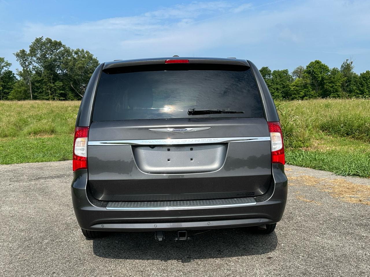 Chrysler Town & Country 4dr Wgn Touring-L 2016