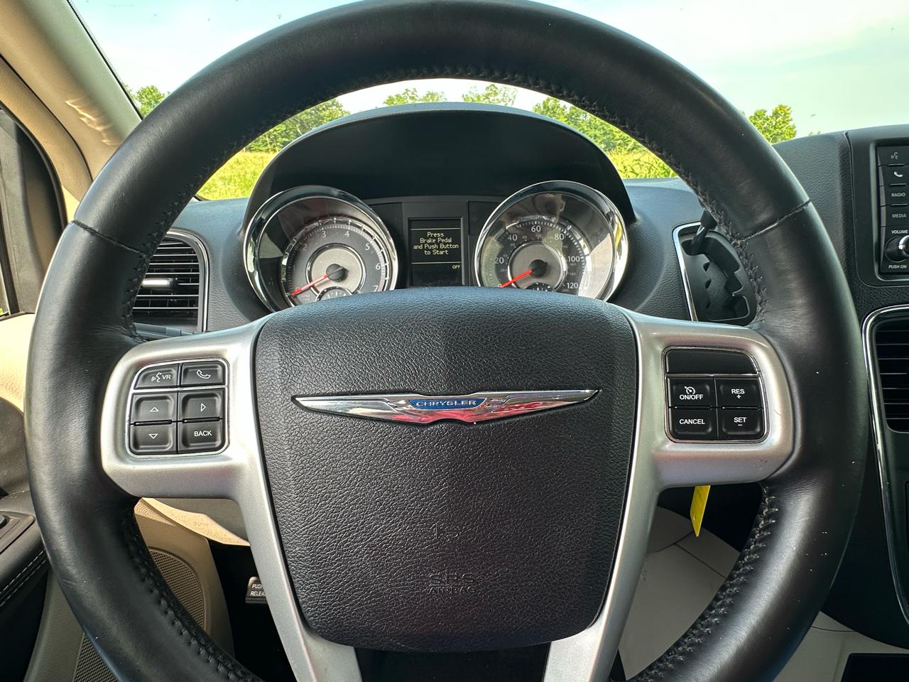 Chrysler Town & Country 4dr Wgn Touring-L 2016