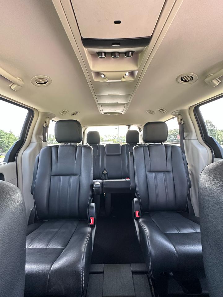 Chrysler Town & Country 4dr Wgn Touring-L 2016