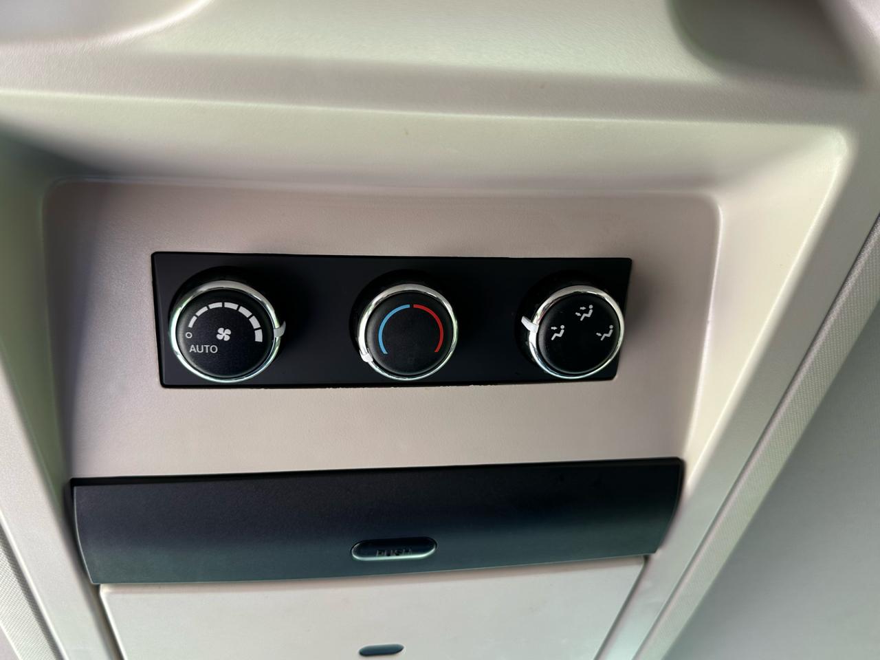 Chrysler Town & Country 4dr Wgn Touring-L 2016