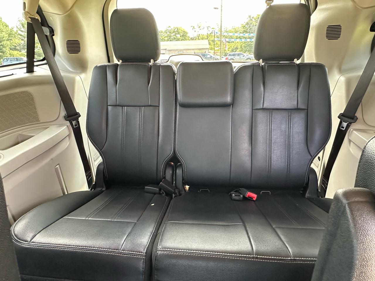 Chrysler Town & Country 4dr Wgn Touring-L 2016