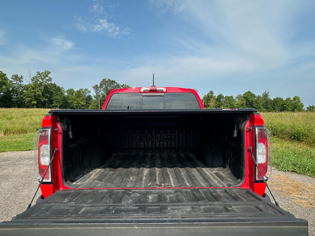 GMC Canyon 4WD Crew Cab 128" SLT 2020
