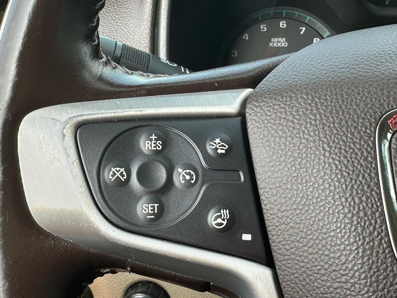 GMC Canyon 4WD Crew Cab 128" SLT 2020